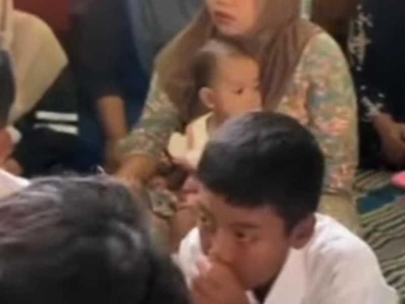 MAKAN BERSAMA DALAM RANGKA TASYAKURAN HARI GURU NASIONAL 2025..
